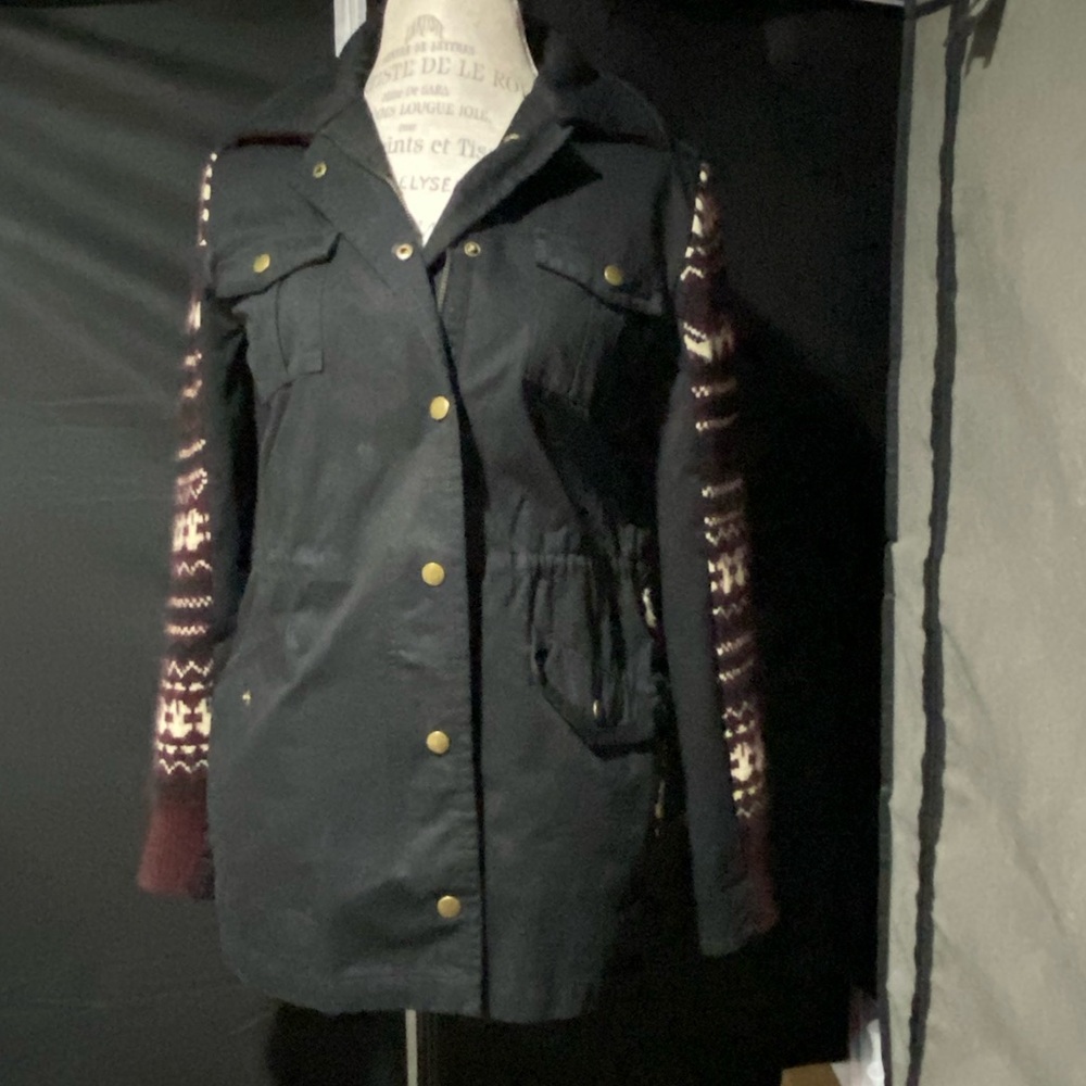 Jessica Simpson Black Knit Jacket with Cream Accents